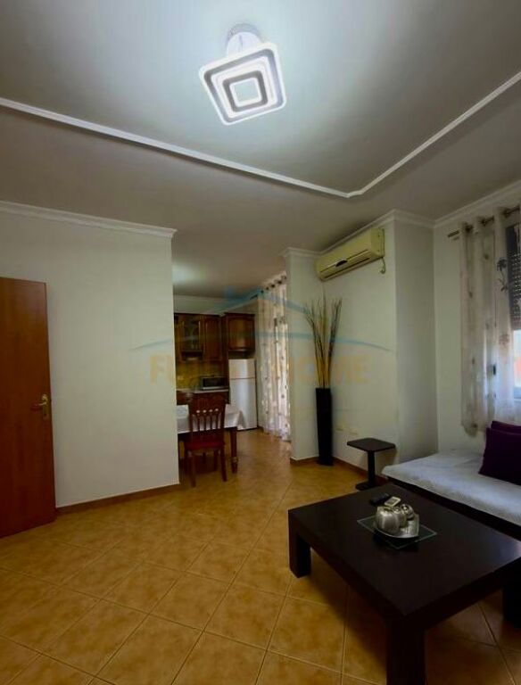 Qera, Apartament 2+1+2, rruga Panorama