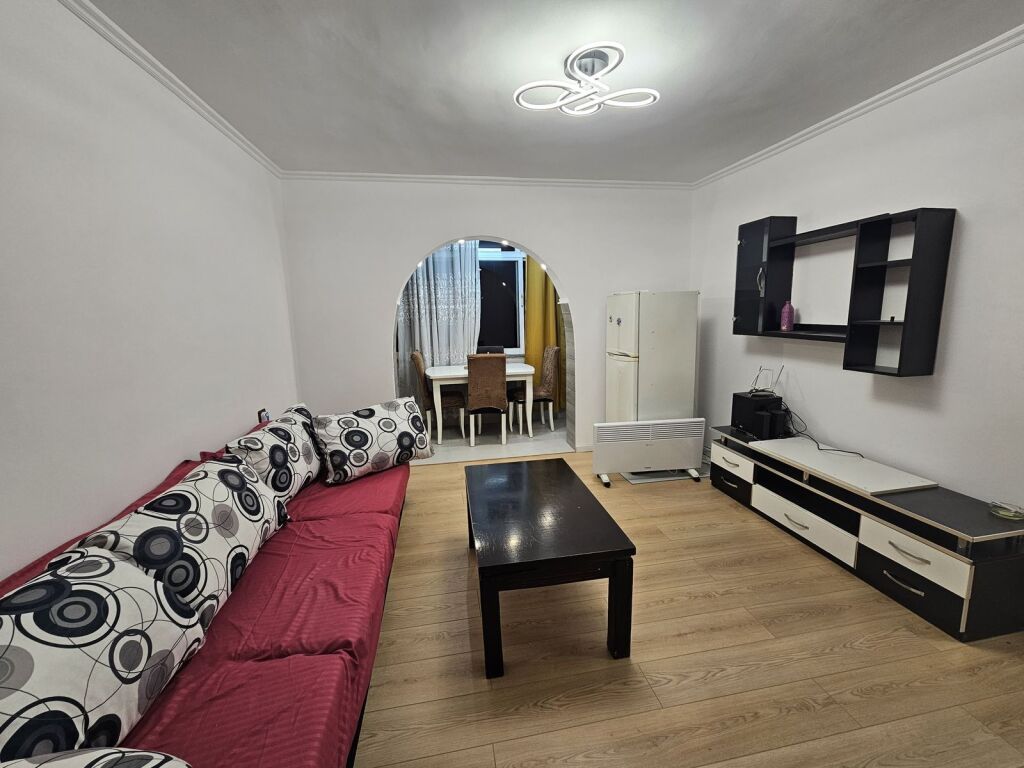 Apartament 2+1 me qera tek ish stacjoni fundit Tiranes se Re