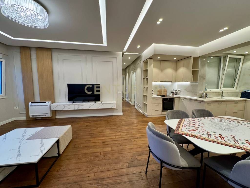 Appartamento 3+1+2+Posto Auto in vendita al Lago Secco