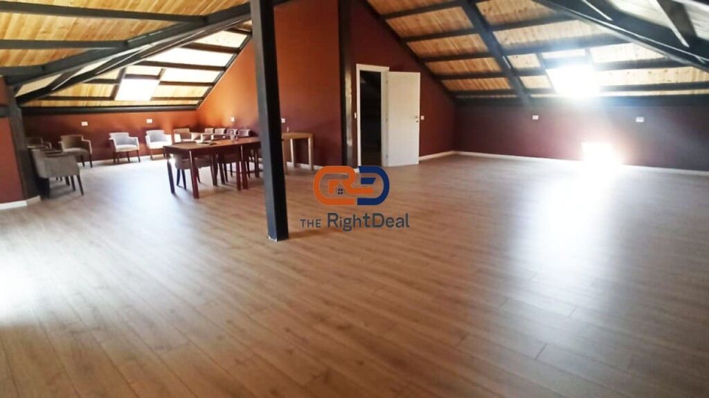 Tek Fakulteti Ekonomik, Jepet Me Qira Vile 4 Kateshe Me Shume Hapesire!