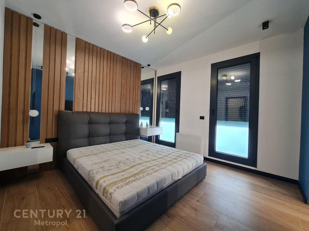 Appartamento 3+1+2 in affitto con veranda, vicino al Centro Commerciale TEG! 2.000 € /Mese