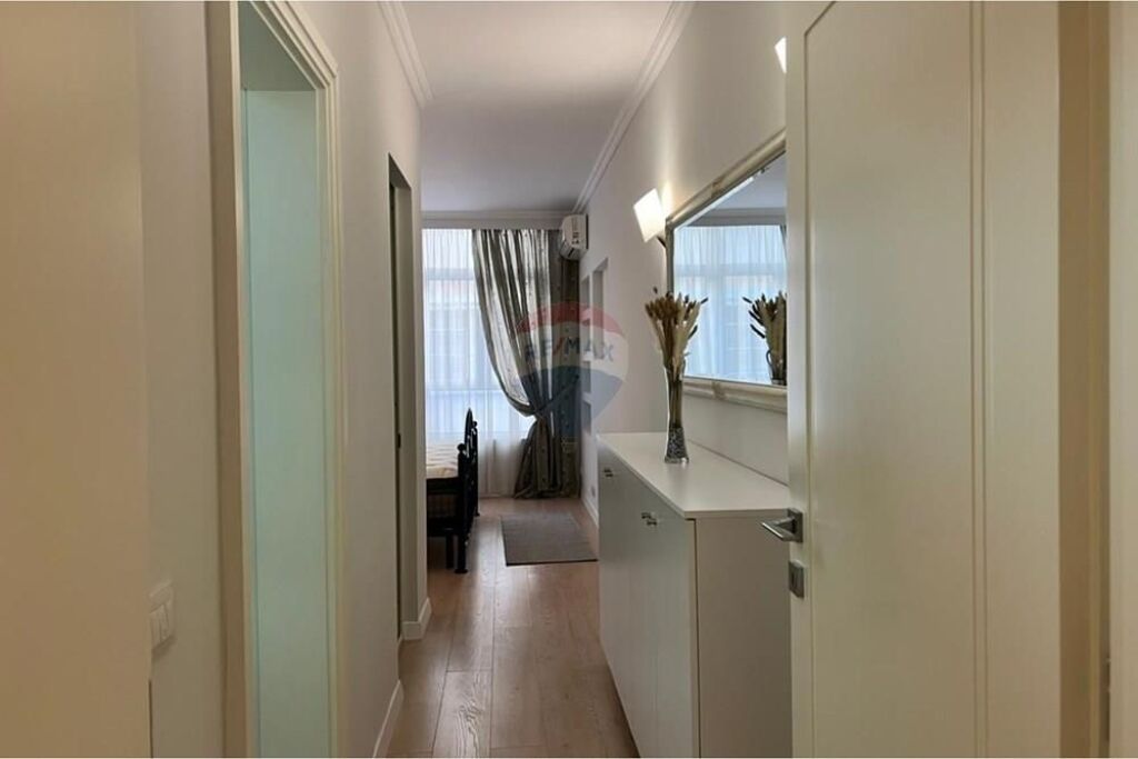 Apartament 3+1 per qira, prane Eleonores!