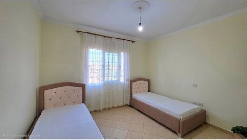 🏡 APARTAMENT 2+1 ME QIRA – RRUGA ZAHO KOKA, VLORË