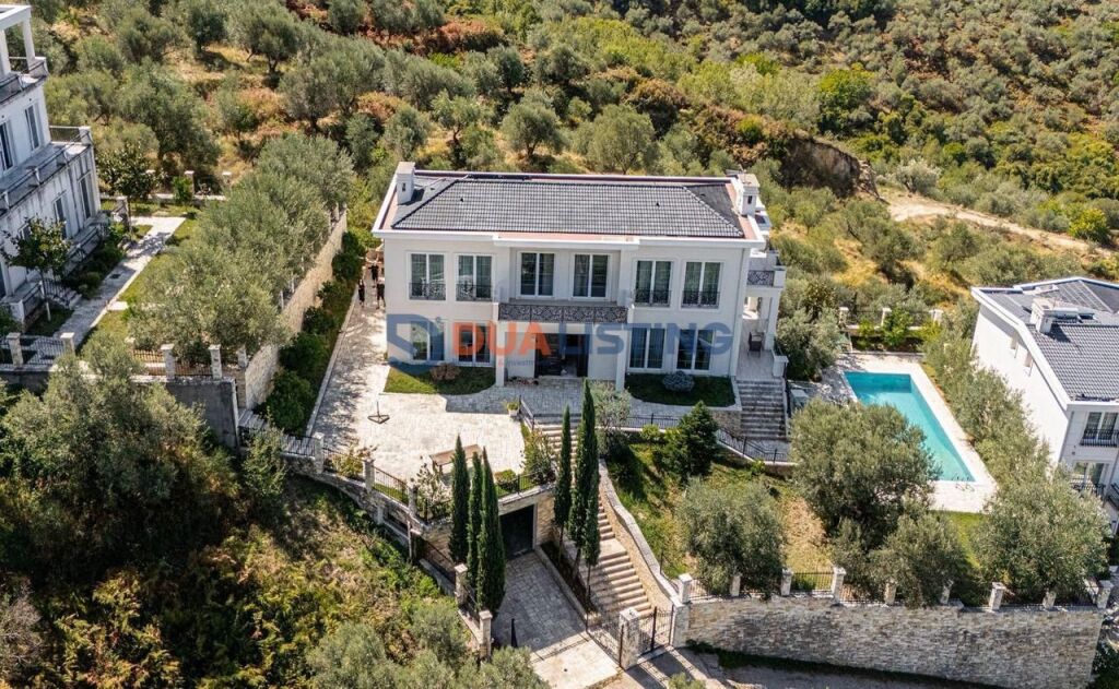 VILLA WITH SWIMMING POOL FOR RENT IN THE SAUK AREA, FANTASTIC CITY VIEW