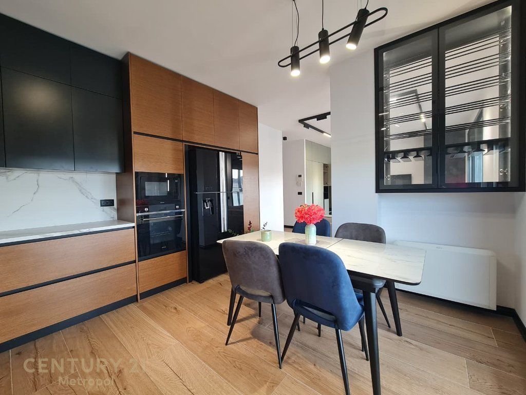 Appartamento 3+1+2 in affitto con veranda, vicino al Centro Commerciale TEG! 2.000 € /Mese