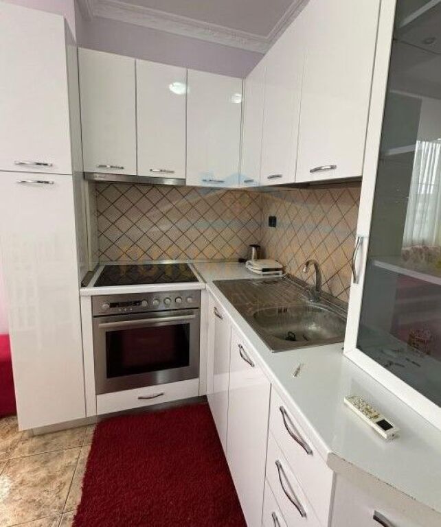 Affitto, Appartamento 2+1, Via Kavajës