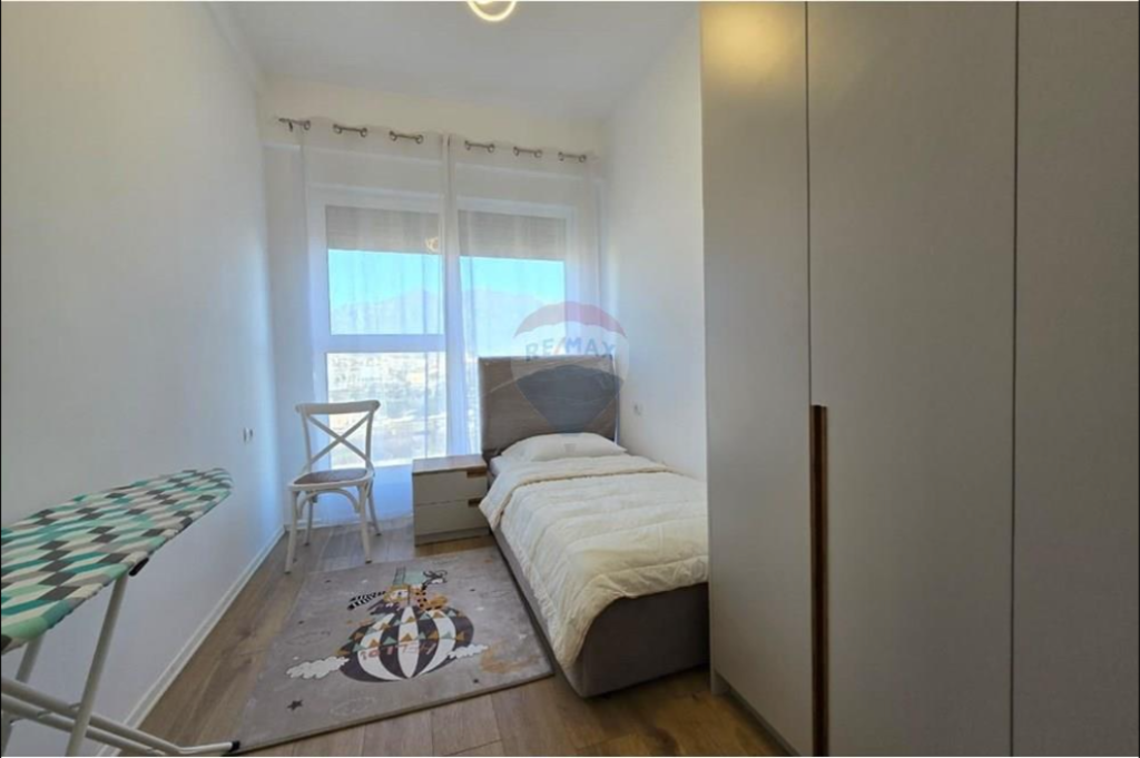 Apartment for sale 2+1+2 + parking space at New Boulevard