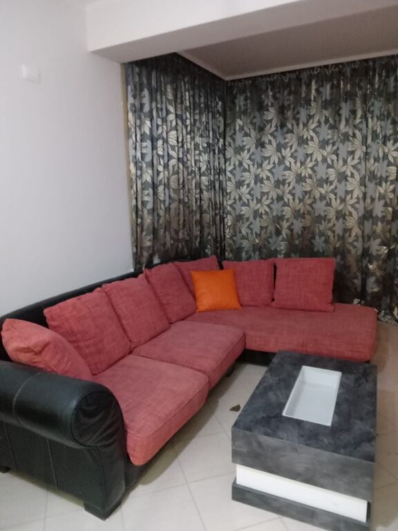 Jepet me qira apartament 1+1 – i mobiluar (Pas Piacez, Vlorë)