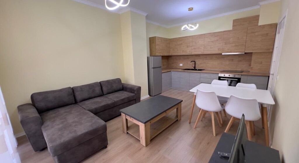 Affittasi appartamento 2+1 al Complesso Grand Gallery a Yzberisht