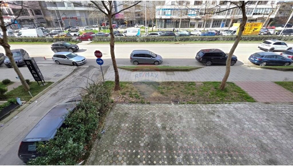 🏢 AMBIENT BIZNESI EKSKLUZIV NË SHITJE – TRANSHBALLKANIKE, VLORË