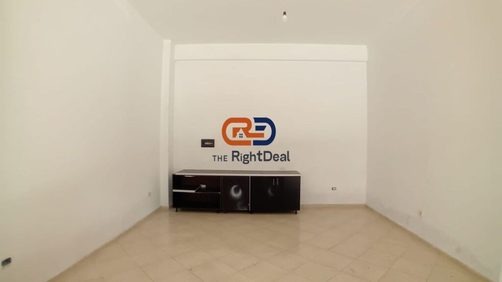 A Yzberisht, Spazio Commerciale in Affitto con Ampie Aree!!!