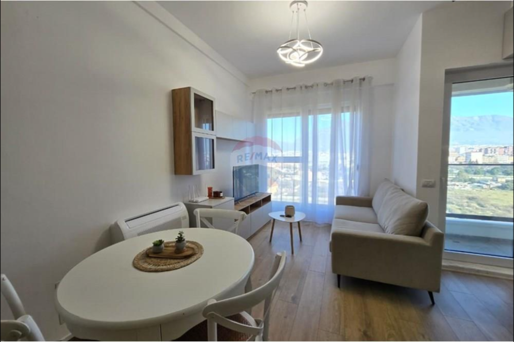 Apartment for sale 2+1+2 + parking space at New Boulevard