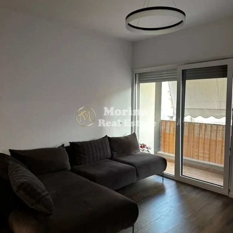 Affitto | Appartamento 1 + 1 | Comune di Parigi | 700 €/mese