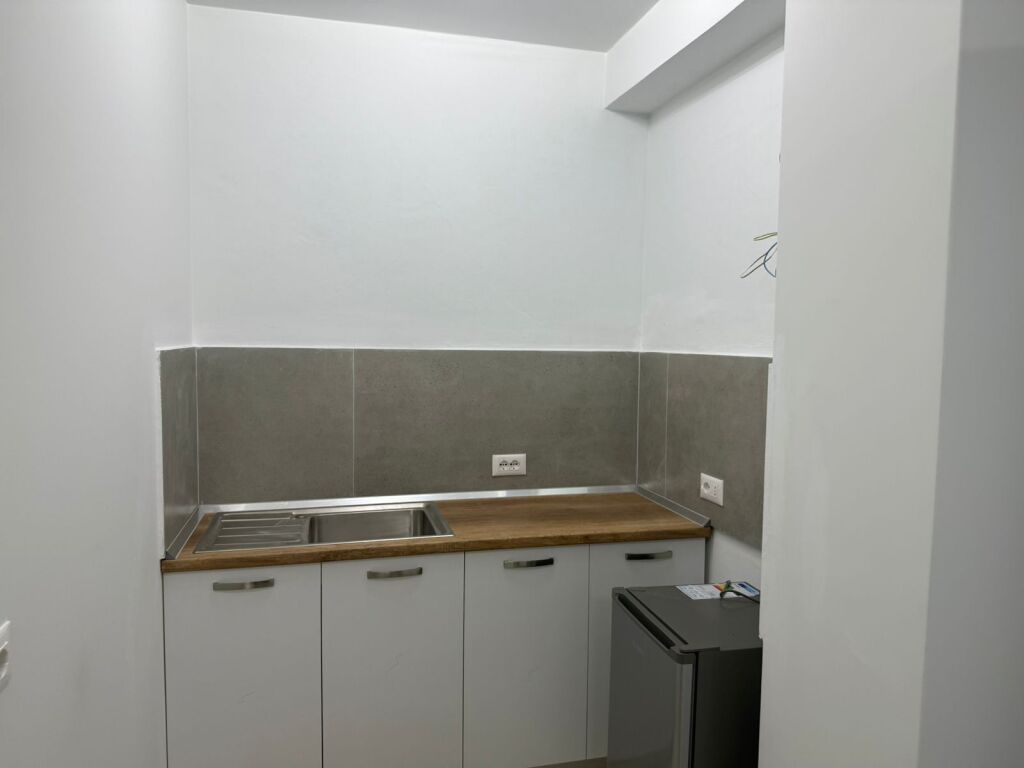 Super ap gazoniere kopshti botanik ( xhamia )