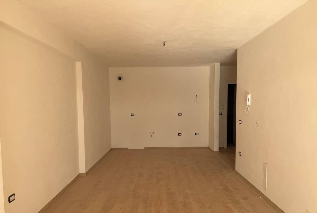 Appartamento 2+1 + posto auto ex campo