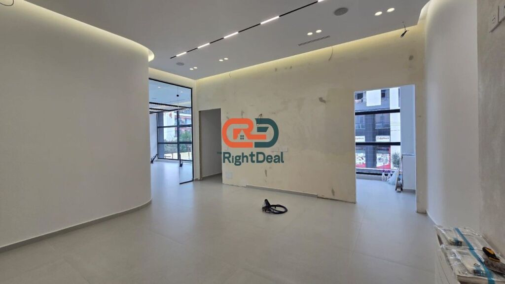 In Porcelan near Green Harmony, an invested space is for rent for a clinic!