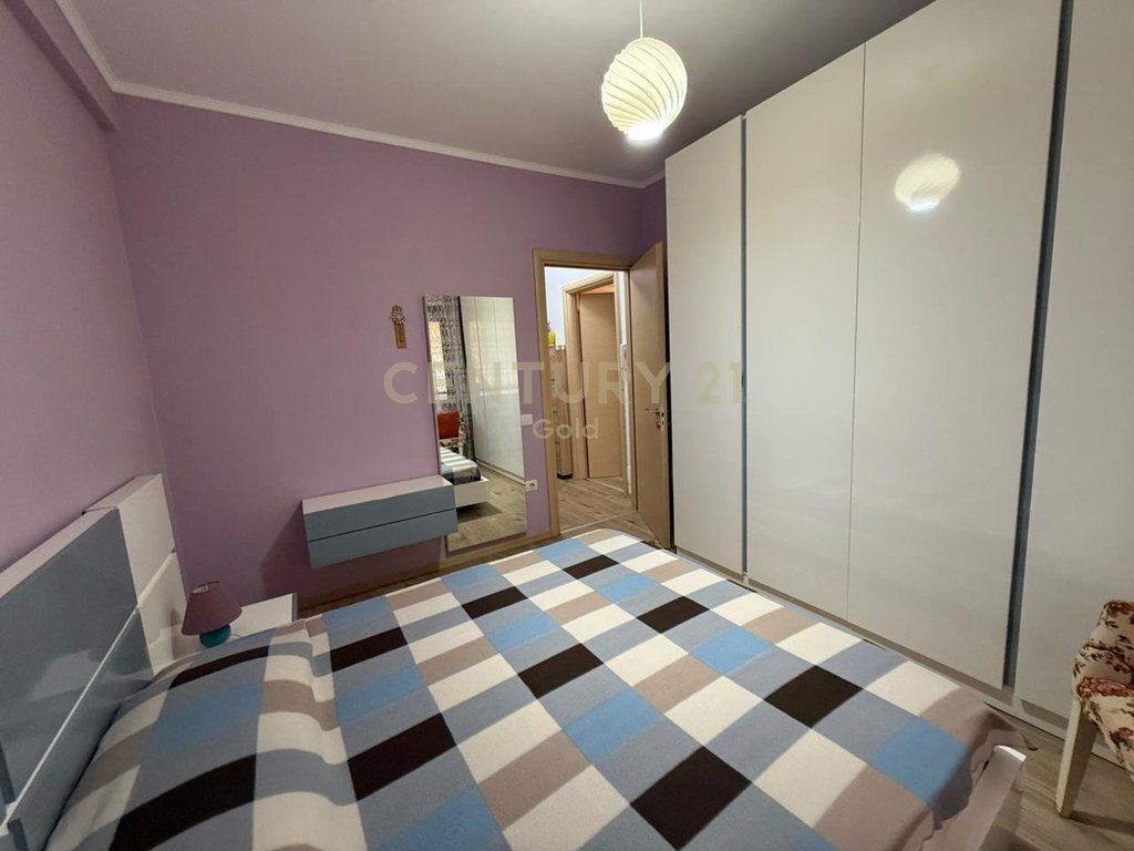 JEPET ME QERA APARTAMENT 1+1 NE YZBERISH!