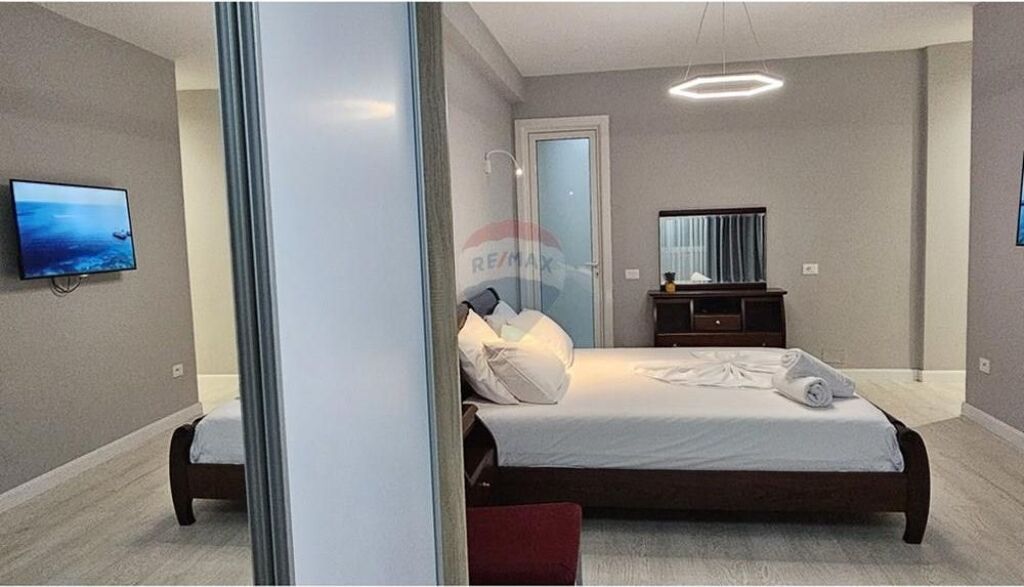 Apartament - Për Shitje - Rruga e Barrikadave, Tirane(ID: 530571006-4)