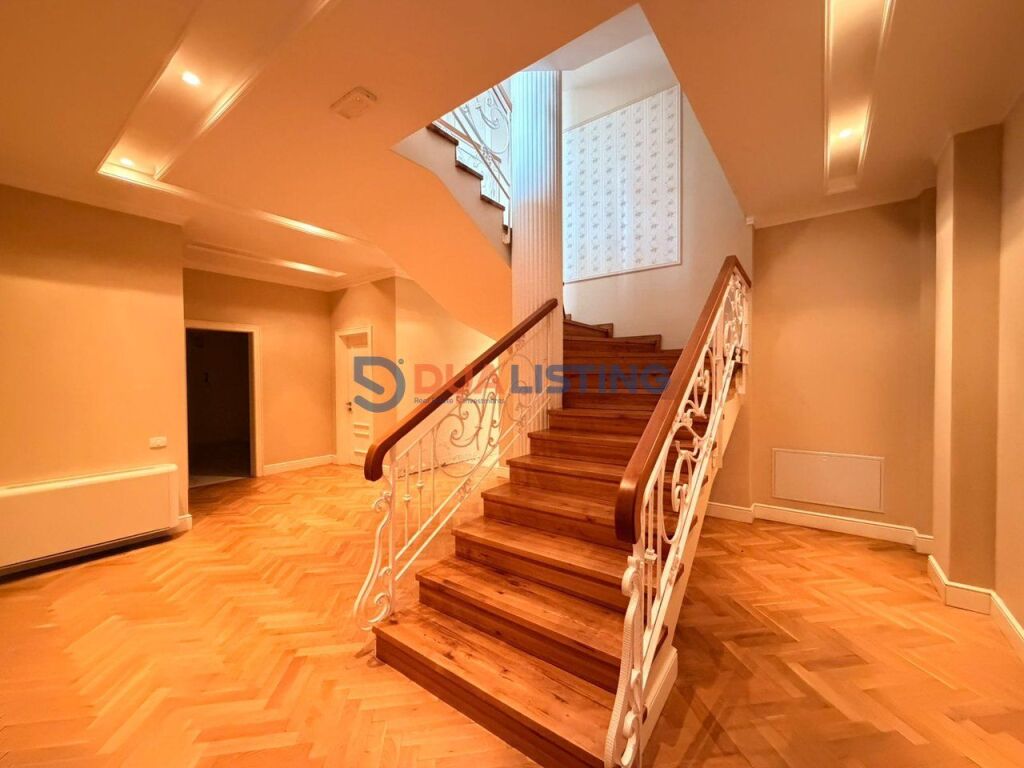 VILLA WITH SWIMMING POOL FOR RENT IN THE SAUK AREA, FANTASTIC CITY VIEW