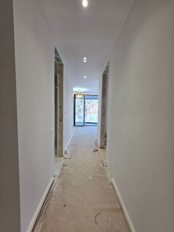 Appartamento in affitto, per ufficio e abitazione, 2+1+2+posto auto, Lago Secco