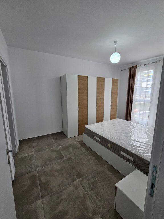 Apartment 2+1, Univers City!