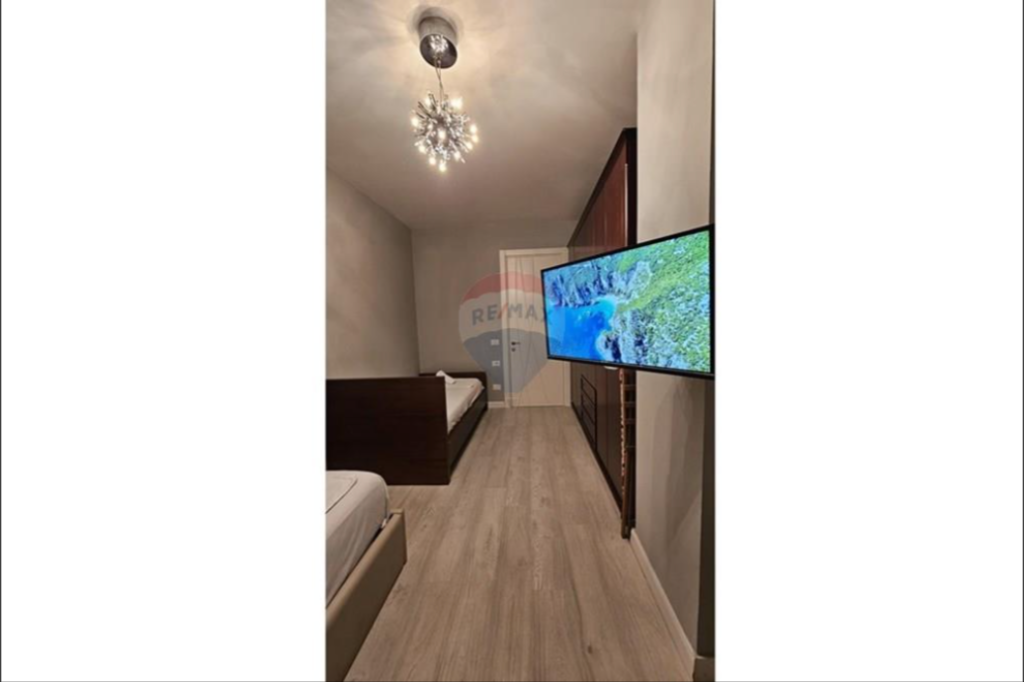 Apartament per shitje 2+1 tek Rruga e Barrikadave