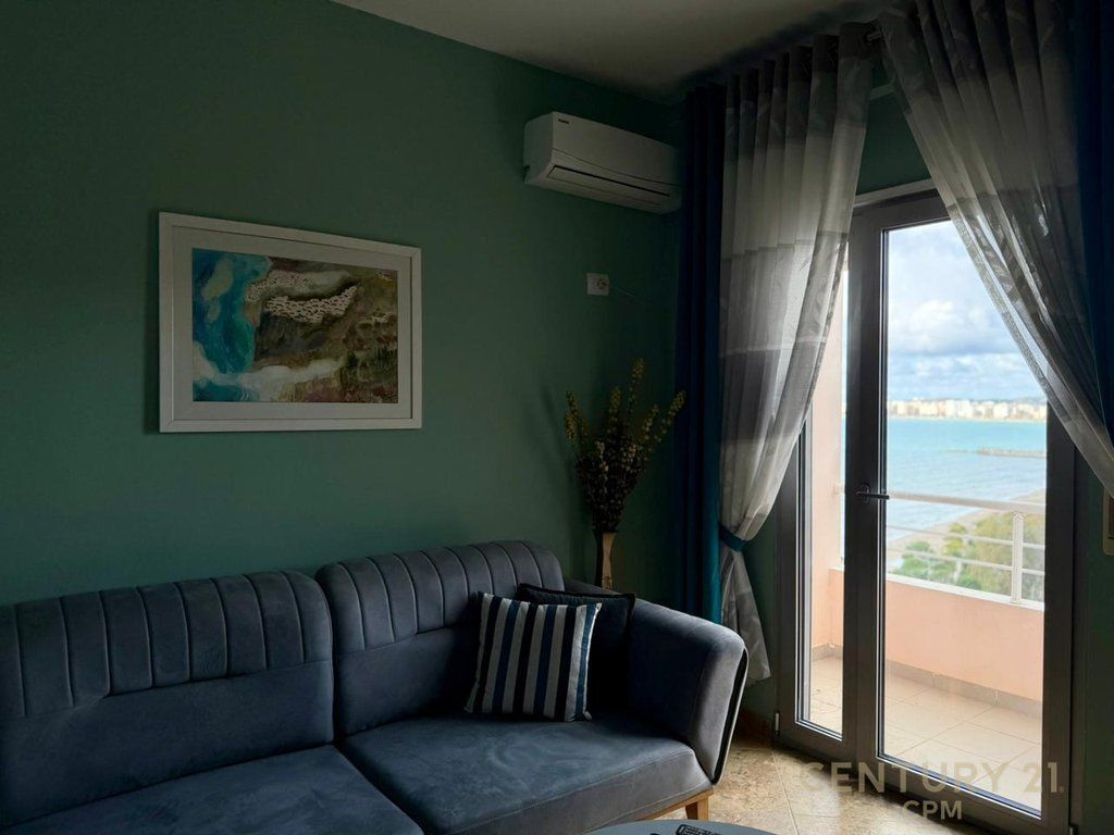 SHITET APARTAMENT 2+1 NE VIJE TE PARE ME DETIN NE LUNGOMARE