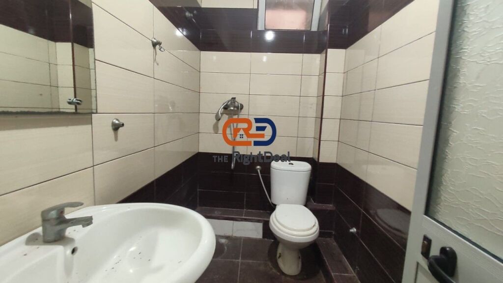 Alla Pediatria Si Affitta Negozio Al Piano 0 Per Diversi Tipi Di Attività!!