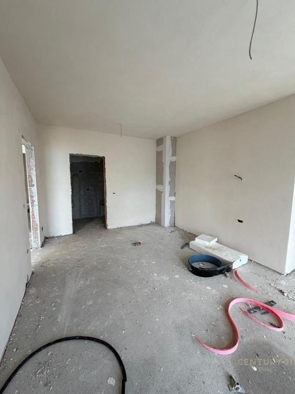 Modern apartment type 3+1+2 for sale in the MARA Residence complex, located in the sought-after area of Don Bosko, Tirana.