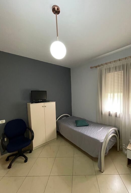 Apartament me qera