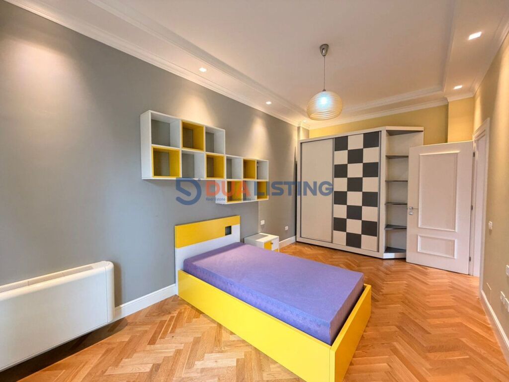 VILLA WITH SWIMMING POOL FOR RENT IN THE SAUK AREA, FANTASTIC CITY VIEW