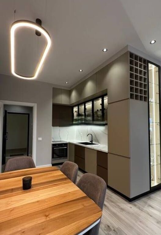 Appartamento 2+1+2 in affitto a Pazari i Ri, Tefta Tashko.