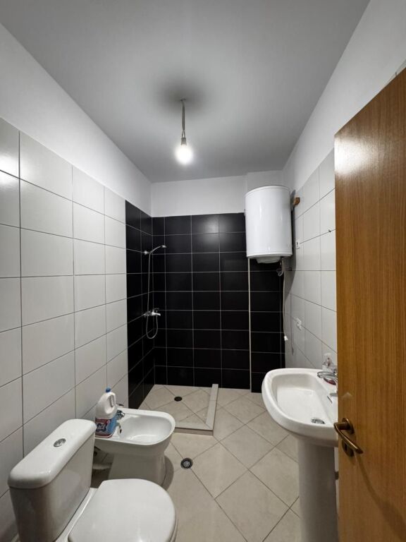 Shitet Apartament 2+1+2-Kompleksi Molla