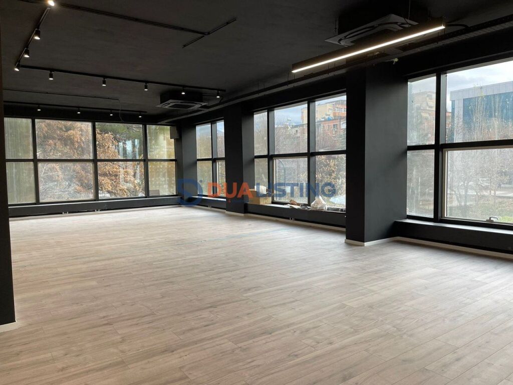 Business premises Office for sale near the Ministry of Foreign Affairs