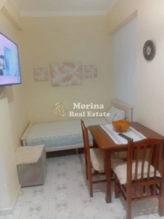 Rent | Studio apartment | 21 Dhjetori | 300 €/month