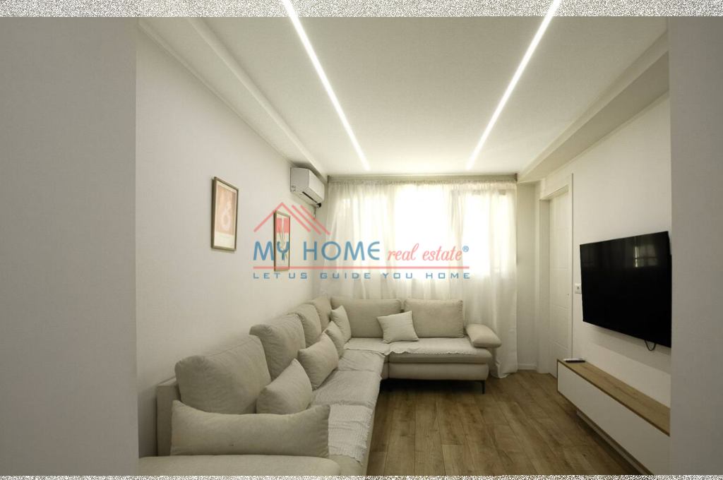 Apartment 1+1 for rent at 21 Dhjetori Tirana