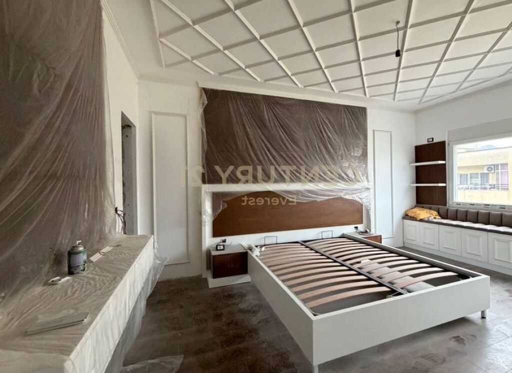 Shitet apartament 3+1+2