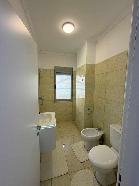 In vendita, Appartamento 2+1+2 Nuovo Anello, Tirana