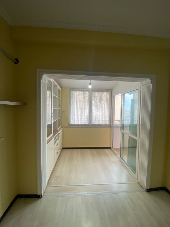 Super apartment 2+1+2, Hotel Queen, Paris Commune