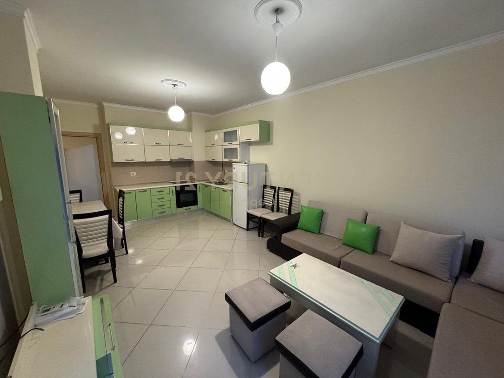 Jepet Apartament 2+1 me qira ne Astir