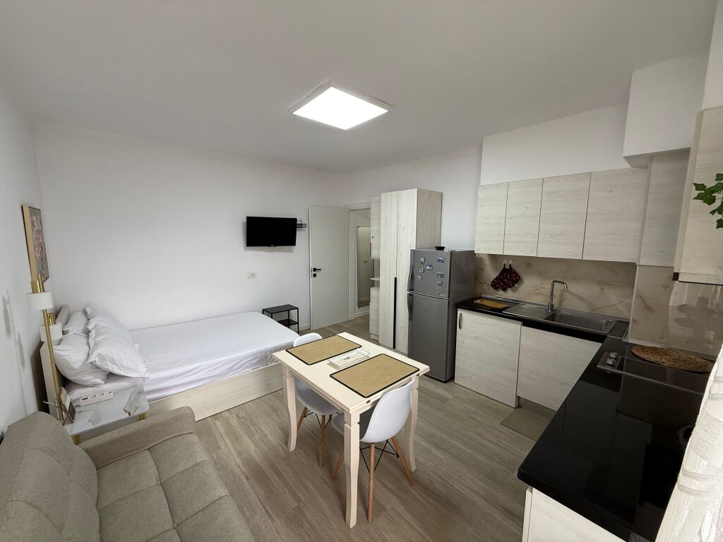 Jepet me qera Garzoniere Qender