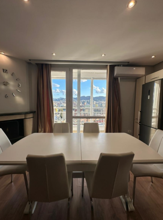 🏢 Jepet Apartament 2+1 me Qira – Ish-Ekspozita