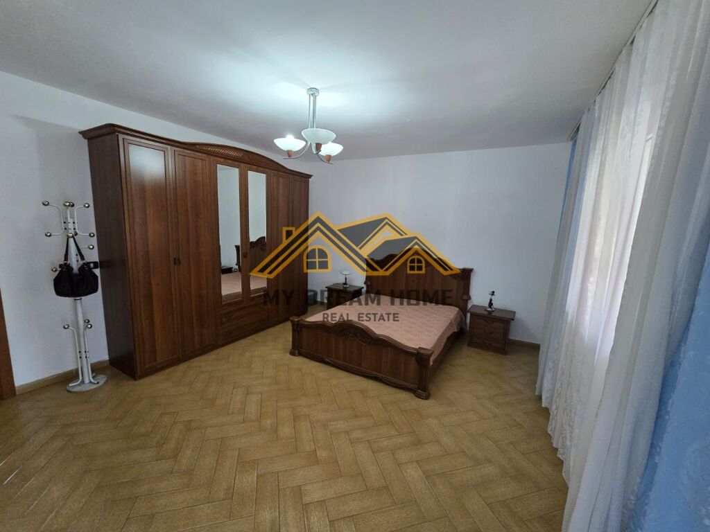 SHITET APARTAMENT TEK ZJARRFIKSJA 3+1+2+3B NE DURRES