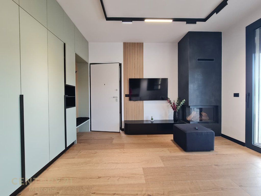 Appartamento 3+1+2 in affitto con veranda, vicino al Centro Commerciale TEG! 2.000 € /Mese