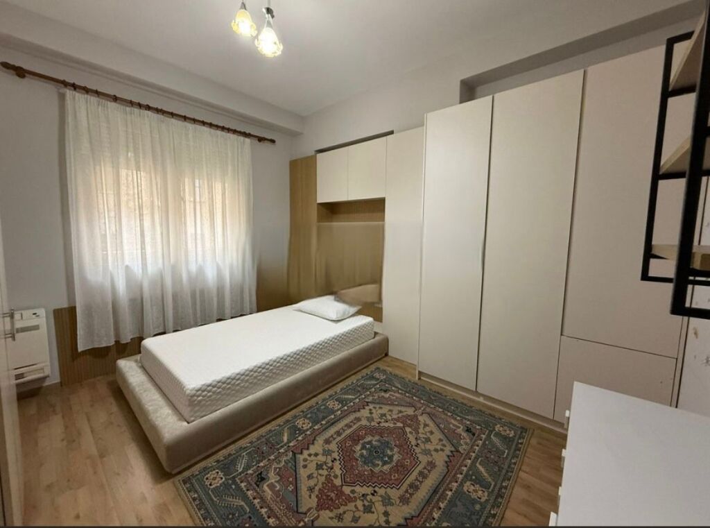 APPARTAMENTO 2+1+2 IN AFFITTO IN CENTRO VICINO A PIAZZA SKENDERBEJ, TIRANA!