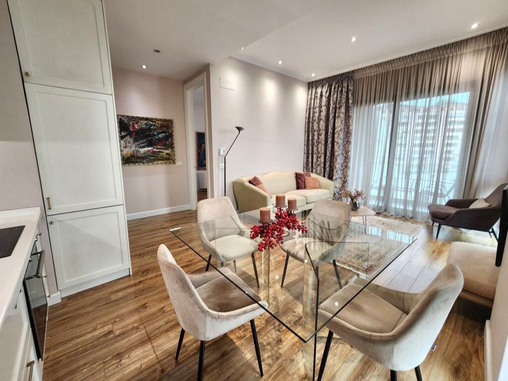 Hera e Pare Me Qera: Apartament Luksoz 2+1+2wc | 110 m² 📍Rr. e Elbasanit - PARK GATE, Ambasada Amerikane || Pallati me i Kerkuar (1,500€/muaj)
