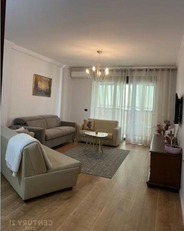 Appartamento 1+1 In Affitto in Via Qemal Stafa