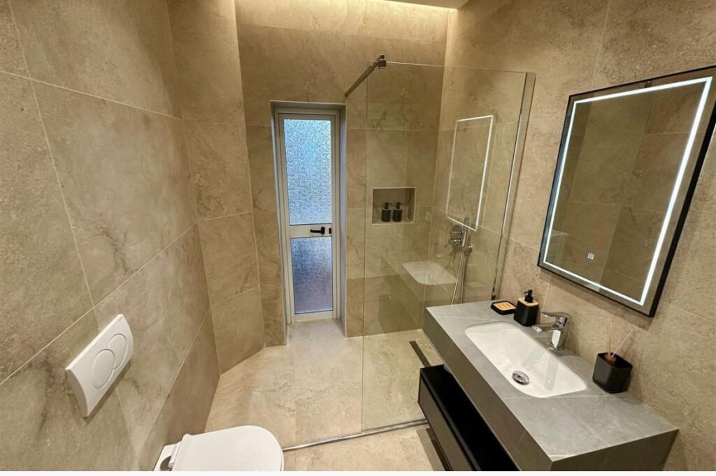 Shpi me qera te drejtoria e policiase