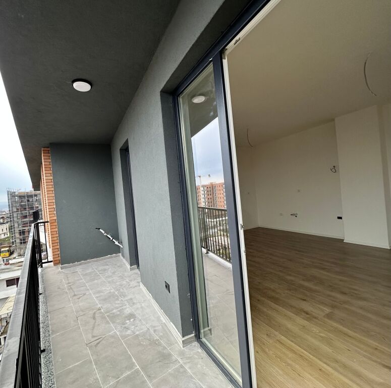 Apartament 1+1 per Shitje ne Paskuqan , Prane Unazes se Madhe