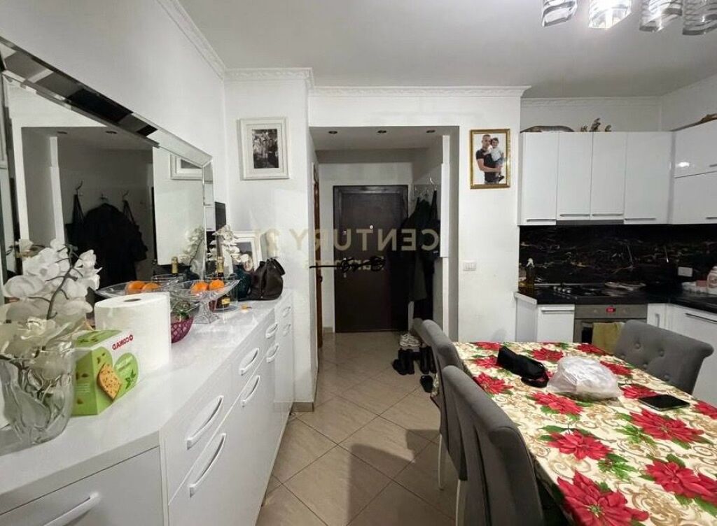 VENDIAMO APPARTAMENTO 3+1+2 A ASTIR VICINO AL RONDO! 153.000 €